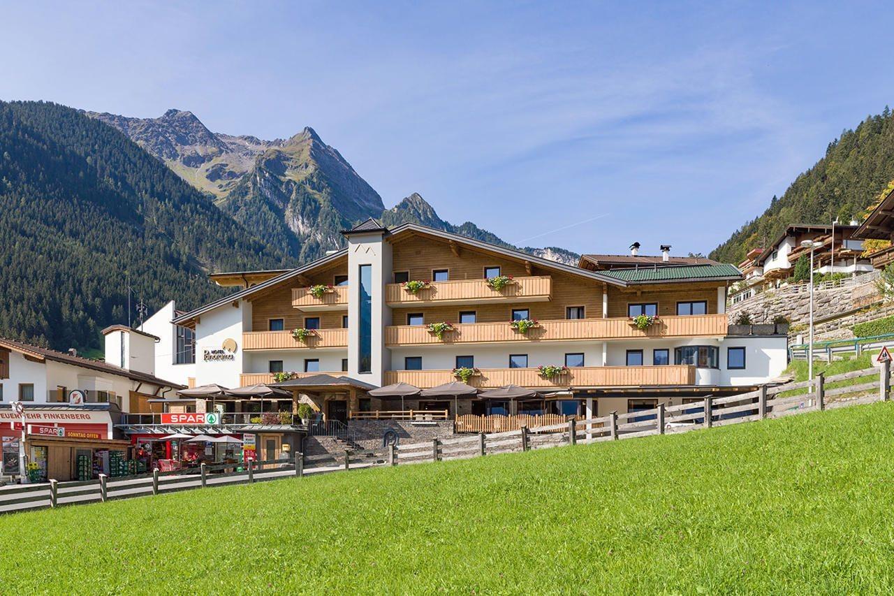 Hotel Panorama Finkenberg Luaran gambar